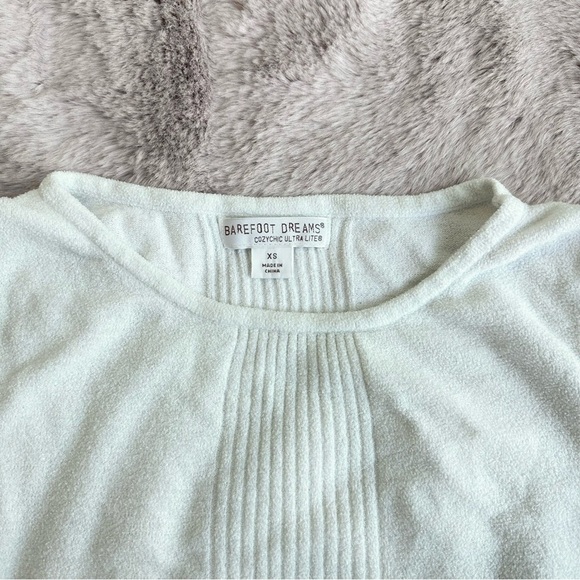 Barefoot Dreams White CozyChic Ultra Lite Center Ribbed Tank - Picture 4 of 6